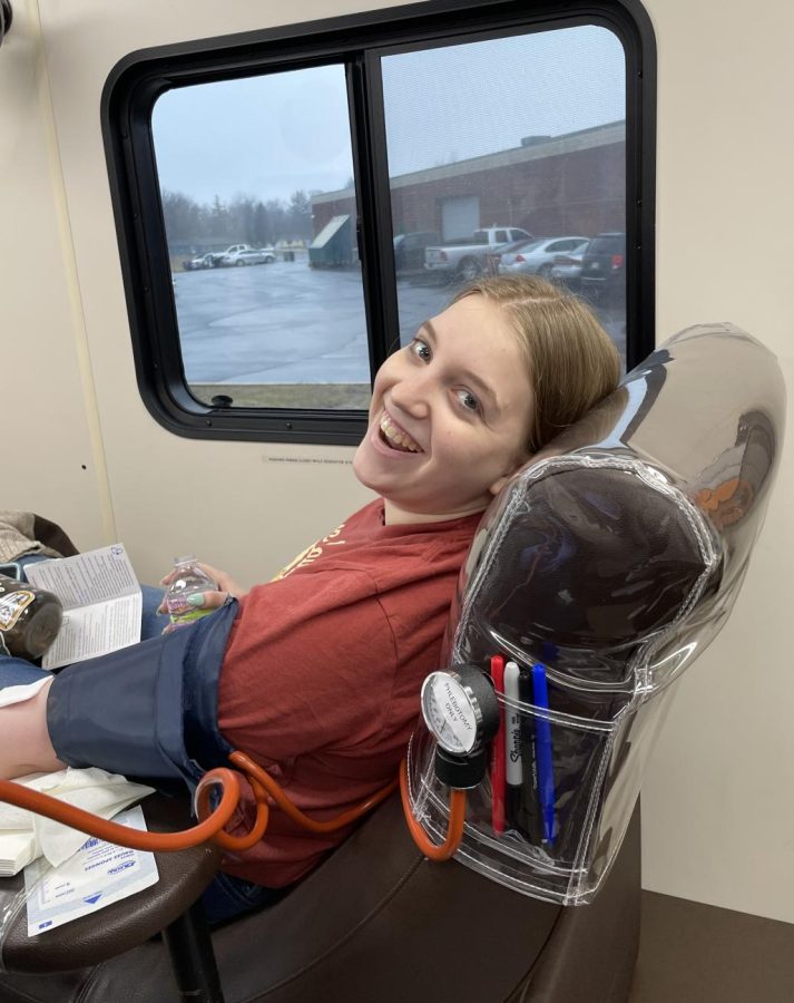 blood+drive-allie+donating