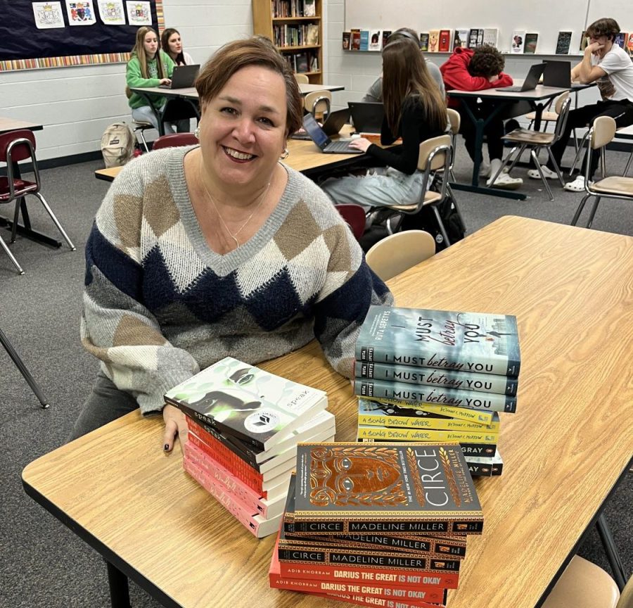English teacher Angela Femali unpacked the books she was able to purchase for her classroom through the Alumni Associations, Teaching and Learning Grant.