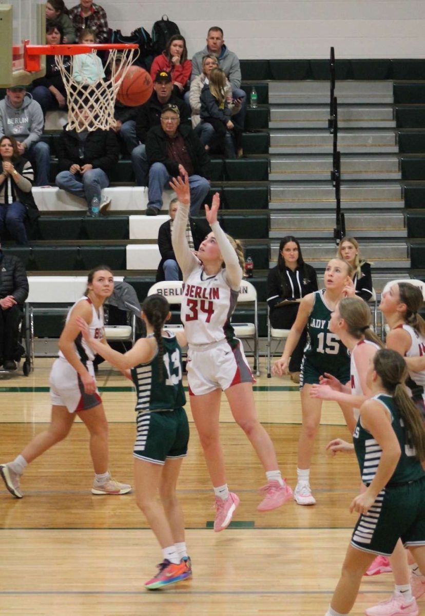 Senior Callie Kurczek shoots a perfect shot at Pardeeville High School.