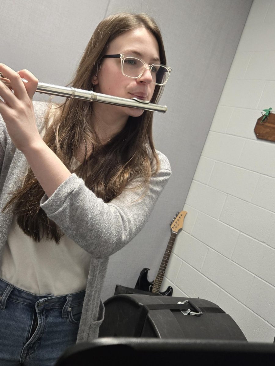  Freshman Ella Spitler practices for State Solo and Ensemble. Spitler has practiced her piece, a composition in C major by Georg Philipp Telemann, many times in preparation for state. “I like my song because it was a challenge and I like pushing myself,” Spitler said. 
